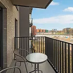 Nadmotlawie Riverside - Parking, Sauna & Gym By Downtown Aparthotel Gdansk