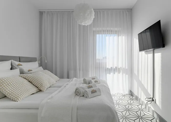 Апарт-отель Nadmotlawie Riverside - Parking, Sauna & Gym By Downtown 4*