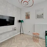 Aparthotel Nadmotlawie Riverside - Parking, Sauna & Gym By Downtown 4*