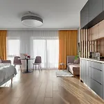 Aparthotel Nadmotlawie Riverside - Parking, Sauna & Gym By Downtown