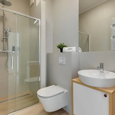 Nadmotlawie Riverside - Parking, Sauna & Gym By Downtown 4* Gdańsk