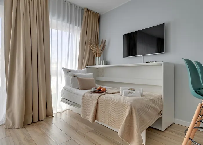מלון דירות Nadmotlawie Riverside - Parking, Sauna & Gym By Downtown 4*